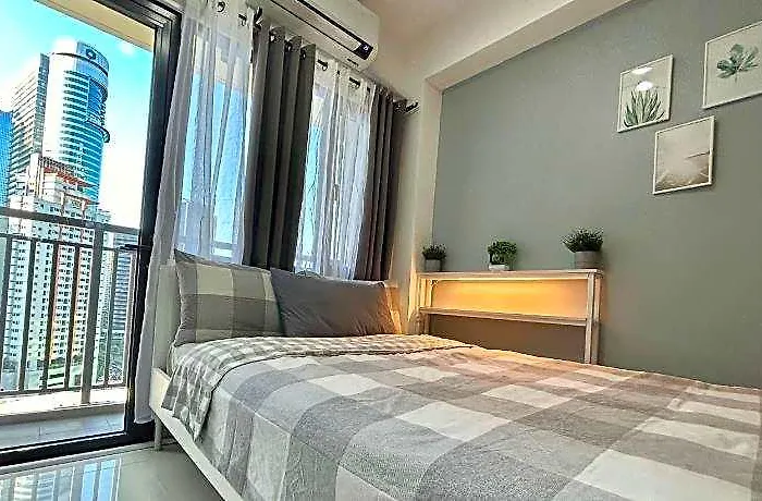 호텔 Lush Residences Makati