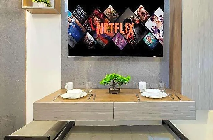 Lush Residences Makati 호텔 4*
