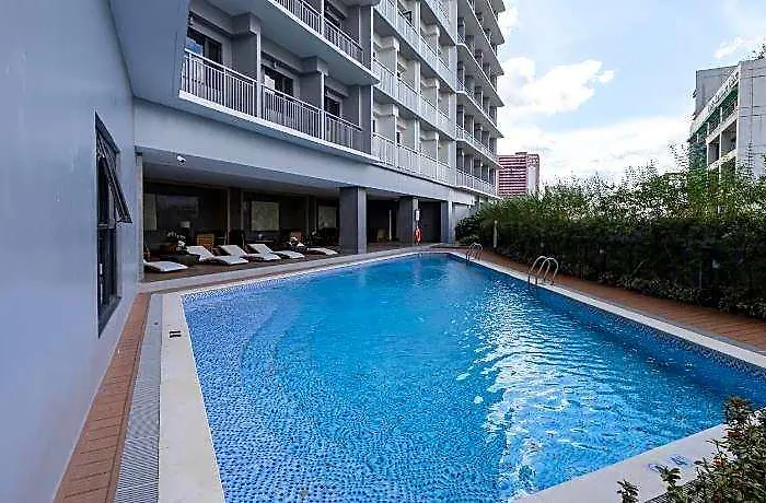 Lush Residences Makati 4* 마닐라