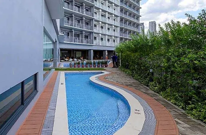 Lush Residences Makati 마닐라