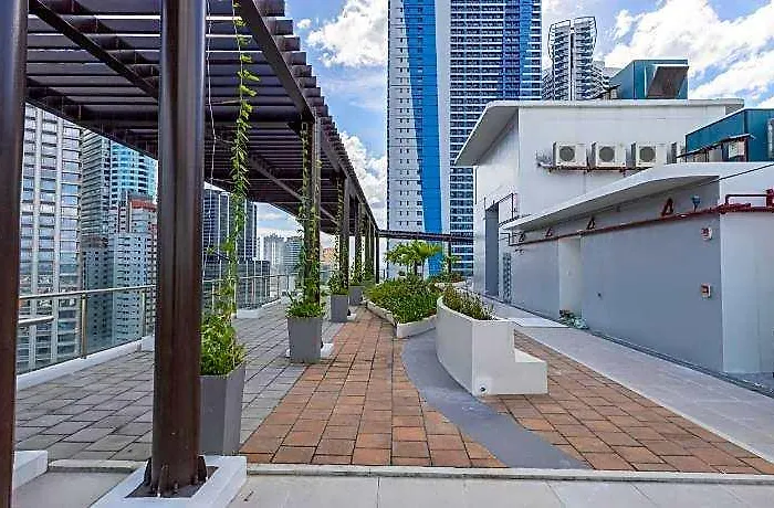 호텔 Lush Residences Makati