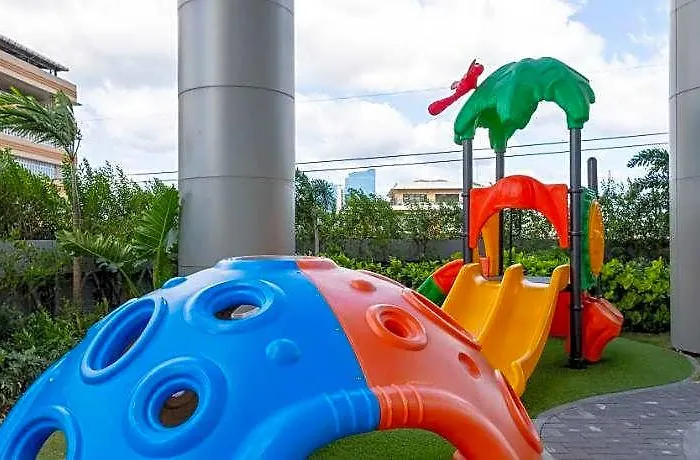 Lush Residences Makati 마닐라